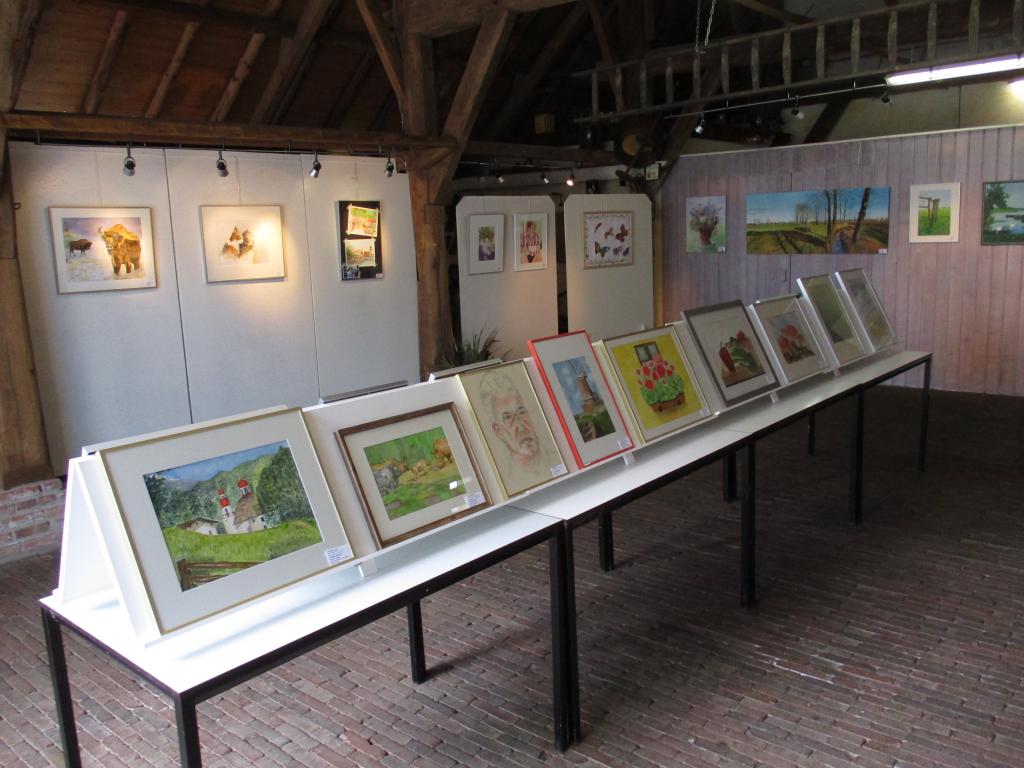 Expositie van vereniging voor schilderen, tekenen en aquarelleren Het Gelders Palet Everwijnsgoed Renkum 2019