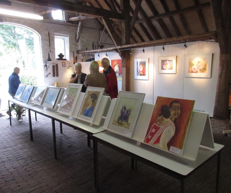 Expositie van vereniging voor schilderen, tekenen en aquarelleren Het Gelders Palet Everwijnsgoed Renkum 2019